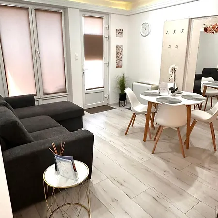 Apartment Hello *